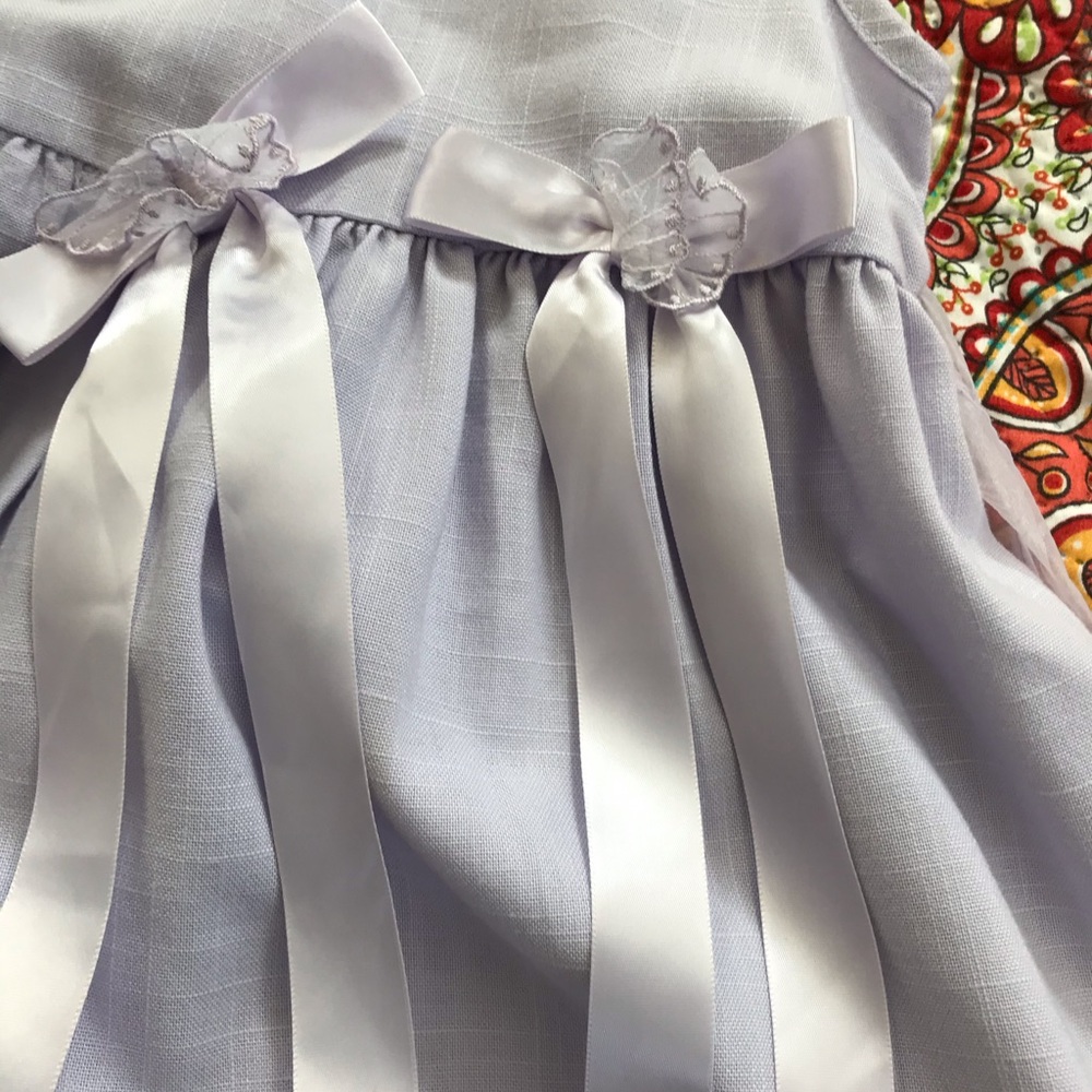Dresses - Picture 4 of 9